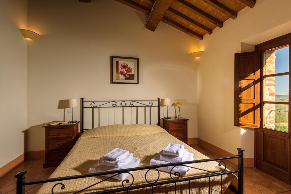 Podere Ampella Villa ซาน จิโอวานนิ ดิอาซโซ ภายนอก รูปภาพ